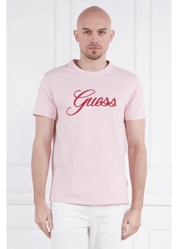 GUESS T-shirt SS CN GUESS 3D EMBRO | Regular Fit ze sklepu Gomez Fashion Store w kategorii T-shirty męskie - zdjęcie 172788902