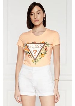 GUESS T-shirt TRIANGLE FLOWERS | Regular Fit ze sklepu Gomez Fashion Store w kategorii Bluzki damskie - zdjęcie 172796481