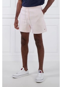Tommy Jeans Szorty TJM REG CLASSIC | Regular Fit ze sklepu Gomez Fashion Store w kategorii Spodenki męskie - zdjęcie 172804680