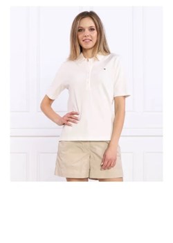 Tommy Hilfiger Polo PIQUE | Regular Fit ze sklepu Gomez Fashion Store w kategorii Bluzki damskie - zdjęcie 172810380