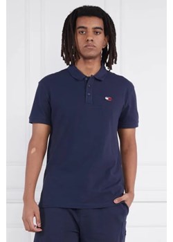 Tommy Jeans Polo TJM CLSC XS BADGE | Regular Fit ze sklepu Gomez Fashion Store w kategorii T-shirty męskie - zdjęcie 172817574