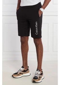 Calvin Klein Szorty | Regular Fit ze sklepu Gomez Fashion Store w kategorii Spodenki męskie - zdjęcie 172822624