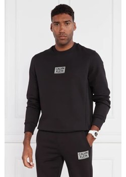 Calvin Klein Bluza GLOSS STENCIL LOGO | Regular Fit ze sklepu Gomez Fashion Store w kategorii Bluzy męskie - zdjęcie 172826902
