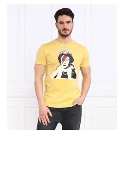 GUESS T-shirt BANKSY QUEEN | Regular Fit ze sklepu Gomez Fashion Store w kategorii T-shirty męskie - zdjęcie 172851430