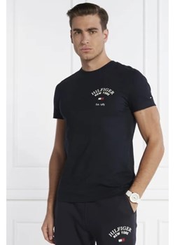 Tommy Hilfiger T-shirt ARCH VARSITY | Slim Fit ze sklepu Gomez Fashion Store w kategorii T-shirty męskie - zdjęcie 172868021