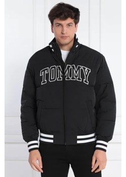 Tommy Jeans Kurtka bomber TJM NEW VARSITY PUFFER | Relaxed fit ze sklepu Gomez Fashion Store w kategorii Kurtki męskie - zdjęcie 172878054