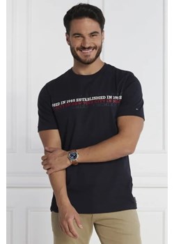 Tommy Hilfiger T-shirt CENTER CHEST STRIPE TEE | Regular Fit ze sklepu Gomez Fashion Store w kategorii T-shirty męskie - zdjęcie 172880413