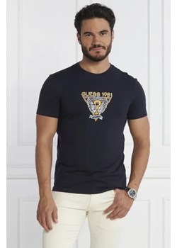 GUESS T-shirt SS CN GUESS WINGS LOGO TEE | Slim Fit ze sklepu Gomez Fashion Store w kategorii T-shirty męskie - zdjęcie 172898321