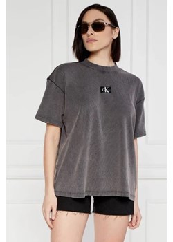 CALVIN KLEIN JEANS T-shirt | Boyfriend fit ze sklepu Gomez Fashion Store w kategorii Bluzki damskie - zdjęcie 172902980