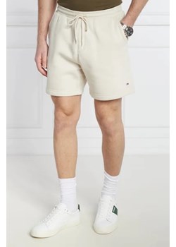 Tommy Jeans Szorty | Regular Fit ze sklepu Gomez Fashion Store w kategorii Spodenki męskie - zdjęcie 172904542