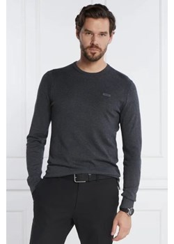 Calvin Klein Sweter SILK BLEND CN | Slim Fit | z dodatkiem jedwabiu ze sklepu Gomez Fashion Store w kategorii Swetry męskie - zdjęcie 172904591