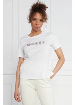 GUESS T-shirt SS CN SHADED LOGO TEE | Regular Fit ze sklepu Gomez Fashion Store w kategorii Bluzki damskie - zdjęcie 172908800
