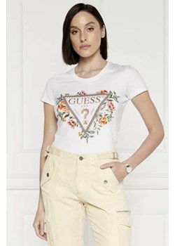 GUESS T-shirt TRIANGLE FLOWERS | Regular Fit ze sklepu Gomez Fashion Store w kategorii Bluzki damskie - zdjęcie 172911481
