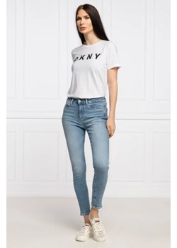 DKNY T-shirt LOGO TEE | Regular Fit ze sklepu Gomez Fashion Store w kategorii Bluzki damskie - zdjęcie 172921504