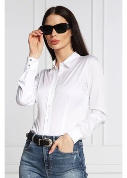 GUESS Koszula CATE | Slim Fit ze sklepu Gomez Fashion Store w kategorii Koszule damskie - zdjęcie 172925102