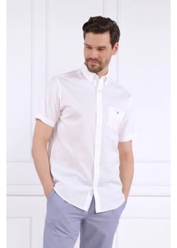 Gant Koszula REG BROADCLOTH SS BD | Regular Fit ze sklepu Gomez Fashion Store w kategorii Koszule męskie - zdjęcie 172929444