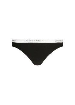 Calvin Klein Underwear Stringi ze sklepu Gomez Fashion Store w kategorii Majtki damskie - zdjęcie 172930273