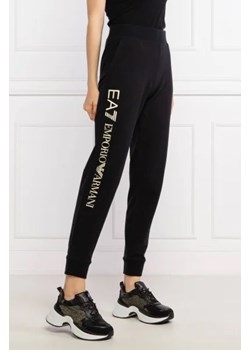 EA7 Spodnie dresowe | Regular Fit ze sklepu Gomez Fashion Store w kategorii Spodnie damskie - zdjęcie 172938601