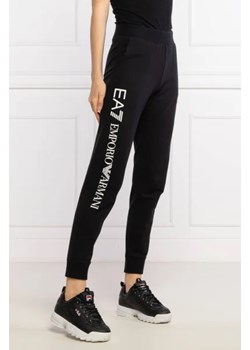 EA7 Spodnie dresowe | Regular Fit ze sklepu Gomez Fashion Store w kategorii Spodnie damskie - zdjęcie 172938614