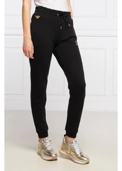 EA7 Spodnie dresowe | Regular Fit ze sklepu Gomez Fashion Store w kategorii Spodnie damskie - zdjęcie 172939671