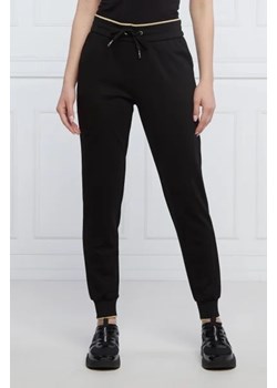 Armani Exchange Spodnie dresowe | Regular Fit ze sklepu Gomez Fashion Store w kategorii Spodnie damskie - zdjęcie 172941030