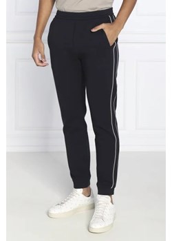 Emporio Armani Spodnie dresowe | Regular Fit ze sklepu Gomez Fashion Store w kategorii Spodnie męskie - zdjęcie 172942740