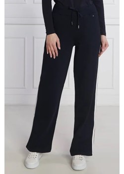 Tommy Hilfiger Spodnie dresowe BRUSH TERRY | Relaxed fit ze sklepu Gomez Fashion Store w kategorii Spodnie damskie - zdjęcie 172943154