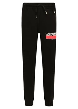 CALVIN KLEIN JEANS Spodnie dresowe ze sklepu Gomez Fashion Store w kategorii Spodnie chłopięce - zdjęcie 172944134