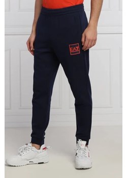 EA7 Spodnie dresowe | Regular Fit ze sklepu Gomez Fashion Store w kategorii Spodnie męskie - zdjęcie 172945512