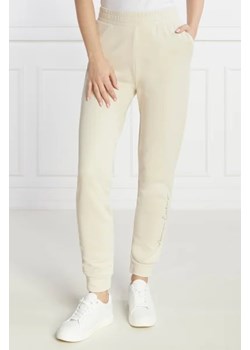 Armani Exchange Spodnie dresowe | Regular Fit ze sklepu Gomez Fashion Store w kategorii Spodnie damskie - zdjęcie 172946282