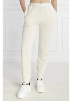 Hugo Bodywear Spodnie dresowe SPORTY LOGO | Regular Fit ze sklepu Gomez Fashion Store w kategorii Spodnie damskie - zdjęcie 172948704