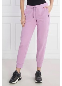 DKNY Sport Spodnie dresowe | Regular Fit ze sklepu Gomez Fashion Store w kategorii Spodnie damskie - zdjęcie 172950151