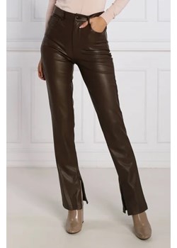 GUESS Spodnie CAROLINE | Regular Fit ze sklepu Gomez Fashion Store w kategorii Spodnie damskie - zdjęcie 172950484