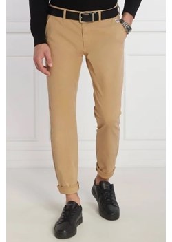 Tommy Jeans Spodnie chino AUSTIN | Slim Fit ze sklepu Gomez Fashion Store w kategorii Spodnie męskie - zdjęcie 172950972