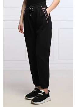Liu Jo Sport Spodnie dresowe | Regular Fit ze sklepu Gomez Fashion Store w kategorii Spodnie damskie - zdjęcie 172951751