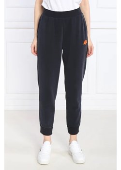 Armani Exchange Spodnie dresowe | Regular Fit ze sklepu Gomez Fashion Store w kategorii Spodnie damskie - zdjęcie 172956080