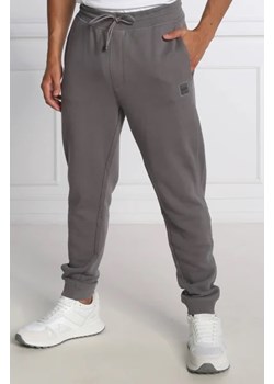 BOSS ORANGE Spodnie dresowe Sestart | Regular Fit ze sklepu Gomez Fashion Store w kategorii Spodnie męskie - zdjęcie 172956773