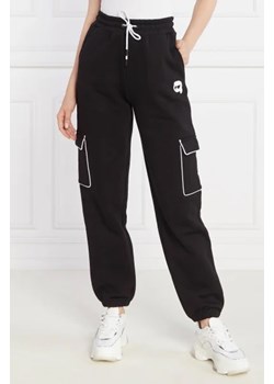 Karl Lagerfeld Spodnie dresowe ikonik 2.0 | Loose fit ze sklepu Gomez Fashion Store w kategorii Spodnie damskie - zdjęcie 172956934
