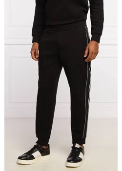 Emporio Armani Spodnie dresowe | Regular Fit ze sklepu Gomez Fashion Store w kategorii Spodnie męskie - zdjęcie 172958993