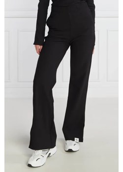 CALVIN KLEIN JEANS Spodnie | Regular Fit ze sklepu Gomez Fashion Store w kategorii Spodnie damskie - zdjęcie 172959343
