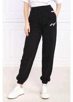 HUGO Spodnie dresowe Njola | Regular Fit ze sklepu Gomez Fashion Store w kategorii Spodnie damskie - zdjęcie 172960530