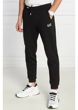 EA7 Spodnie dresowe | Regular Fit ze sklepu Gomez Fashion Store w kategorii Spodnie męskie - zdjęcie 172960601