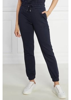 Gant Spodnie dresowe | Regular Fit ze sklepu Gomez Fashion Store w kategorii Spodnie damskie - zdjęcie 172960820