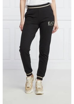EA7 Spodnie dresowe | Slim Fit ze sklepu Gomez Fashion Store w kategorii Spodnie damskie - zdjęcie 172962311