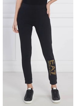 EA7 Spodnie dresowe | Slim Fit ze sklepu Gomez Fashion Store w kategorii Spodnie damskie - zdjęcie 172962741
