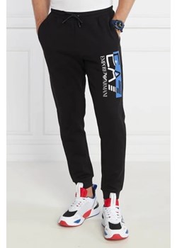 EA7 Spodnie dresowe | Regular Fit ze sklepu Gomez Fashion Store w kategorii Spodnie męskie - zdjęcie 172964801