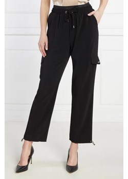 Liu Jo Sport Spodnie dresowe | Regular Fit ze sklepu Gomez Fashion Store w kategorii Spodnie damskie - zdjęcie 172964870