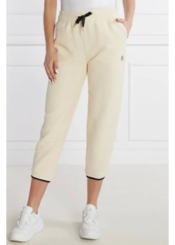 Tommy Hilfiger Spodnie dresowe | Regular Fit ze sklepu Gomez Fashion Store w kategorii Spodnie damskie - zdjęcie 172966524