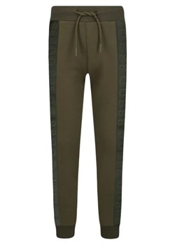 GUESS ACTIVE Spodnie dresowe | Regular Fit ze sklepu Gomez Fashion Store w kategorii Spodnie chłopięce - zdjęcie 172967681