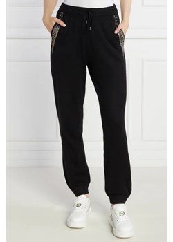 Liu Jo Sport Spodnie dzianinowe | Regular Fit ze sklepu Gomez Fashion Store w kategorii Spodnie damskie - zdjęcie 172970593